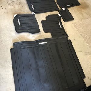 Stock All Weather Floor Mats, Rubber - Land-Rover